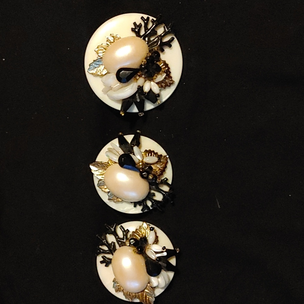 Vintage Clip On Earrings & Brooch